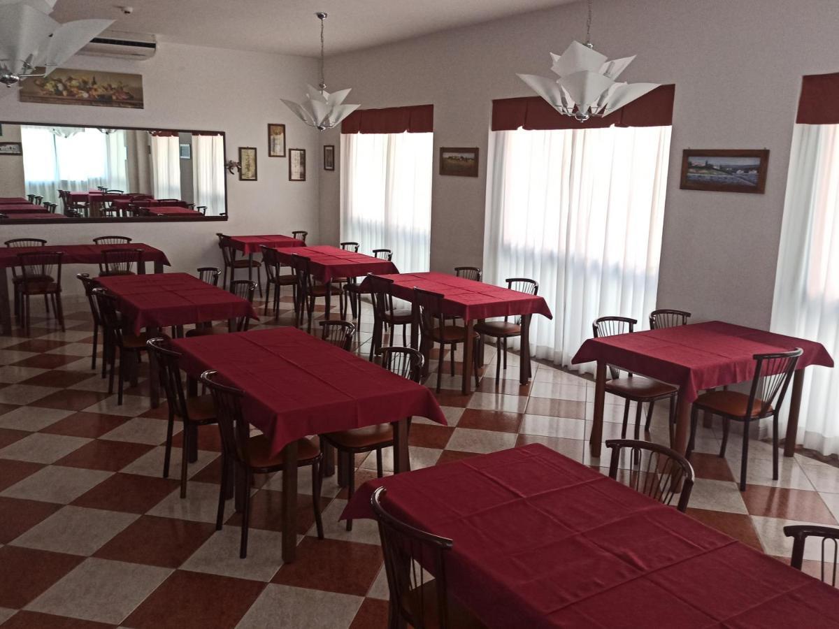 Hotel Danubio Bellaria-Igea Marina Exteriör bild